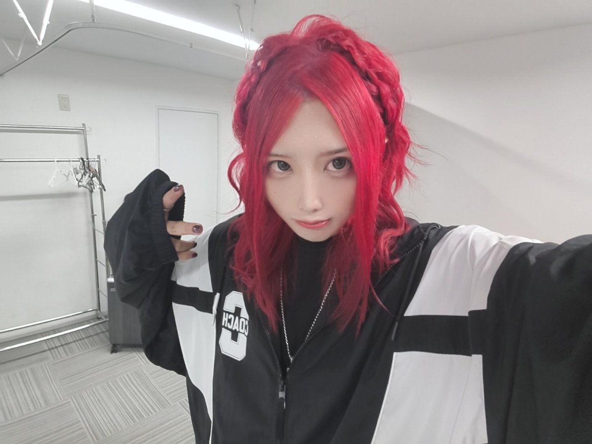 イ右(ゆう) tweet media