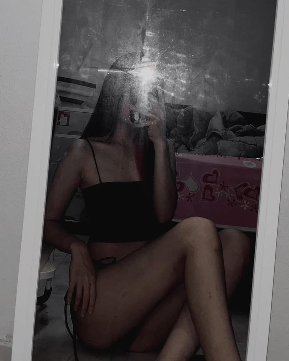 SandiMalis95609's tweet photo. 女生真的不太愛太長的，會頂到有點痛痛的啦～   反而粗粗硬硬的那種，被撐開的感覺真的超讚的！
#高雄 #單身 https://t.co/YwZbninZF3