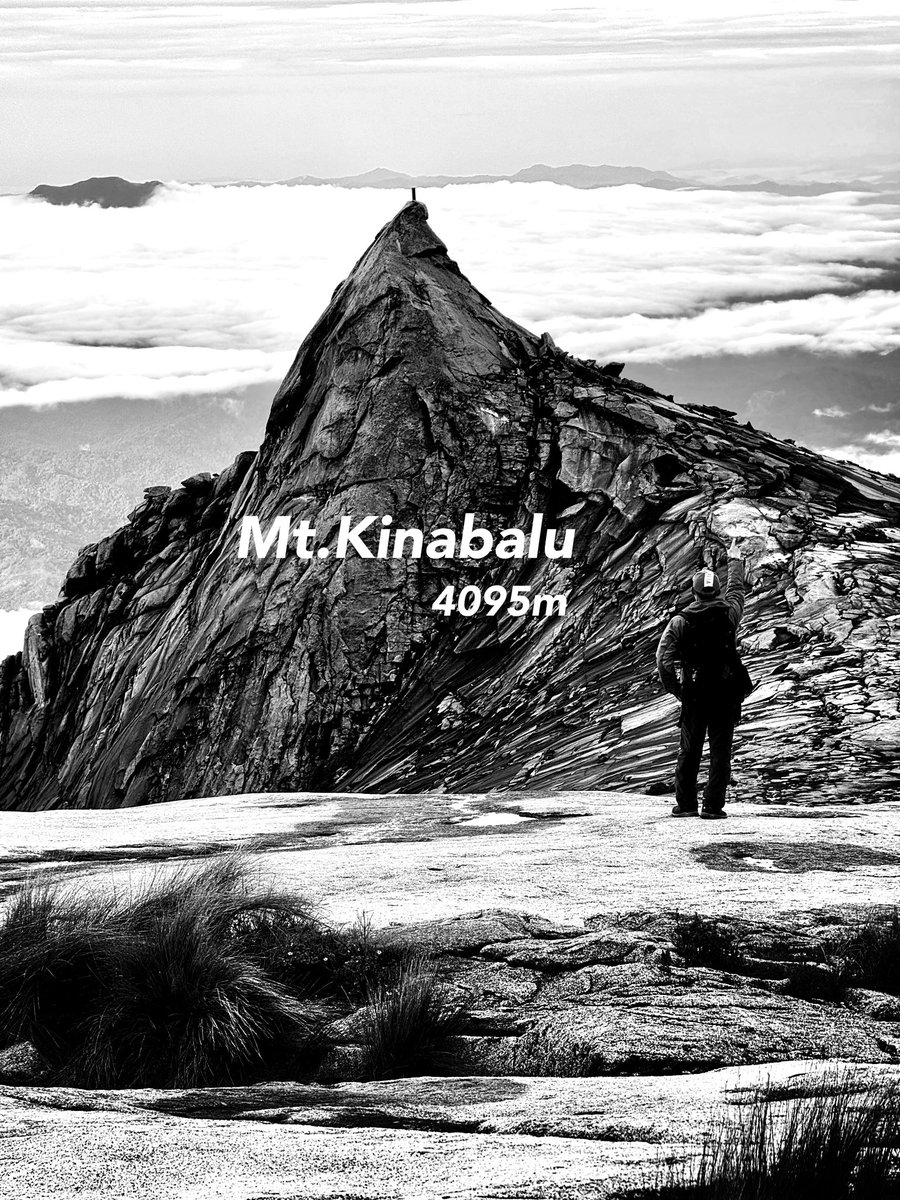 golfutsal's tweet photo. キナバル⛰️🇲🇾

https://t.co/sPDbegSnXT

#登山 #キナバル #kinabalu https://t.co/ZpEjAOMlyK