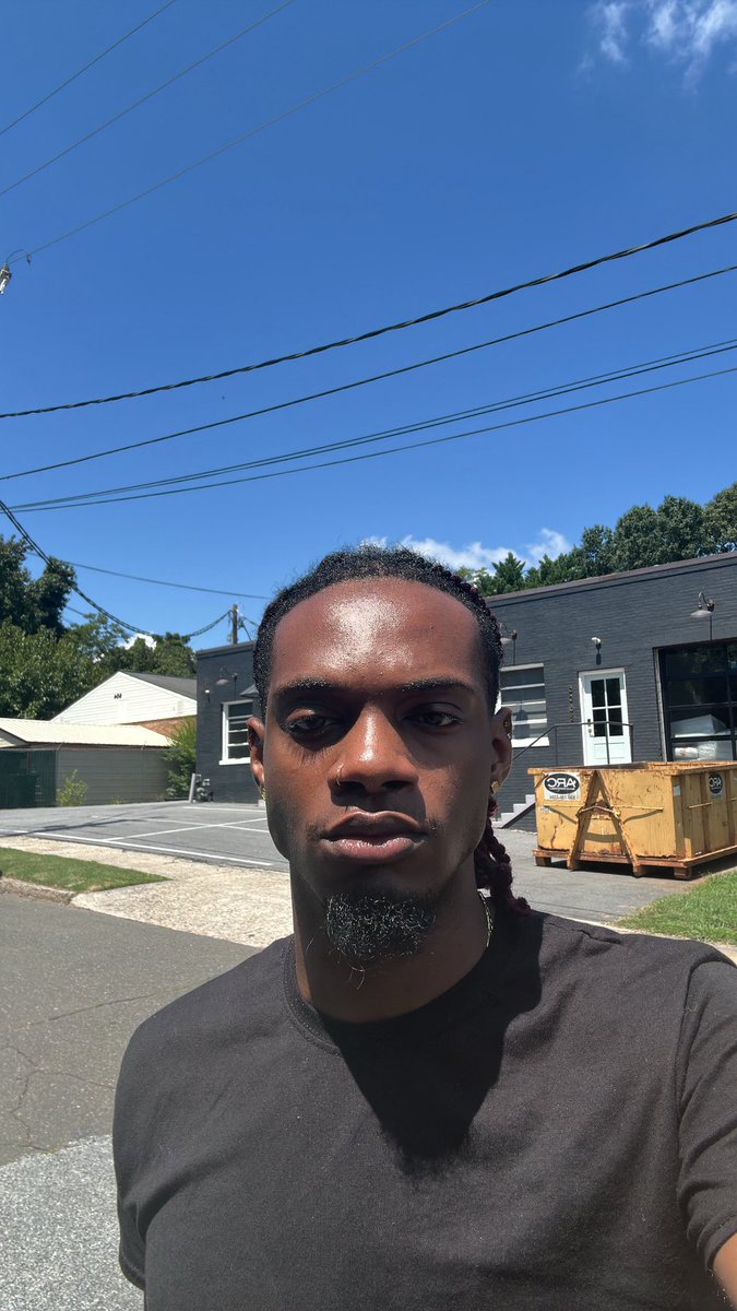 Zay tweet media