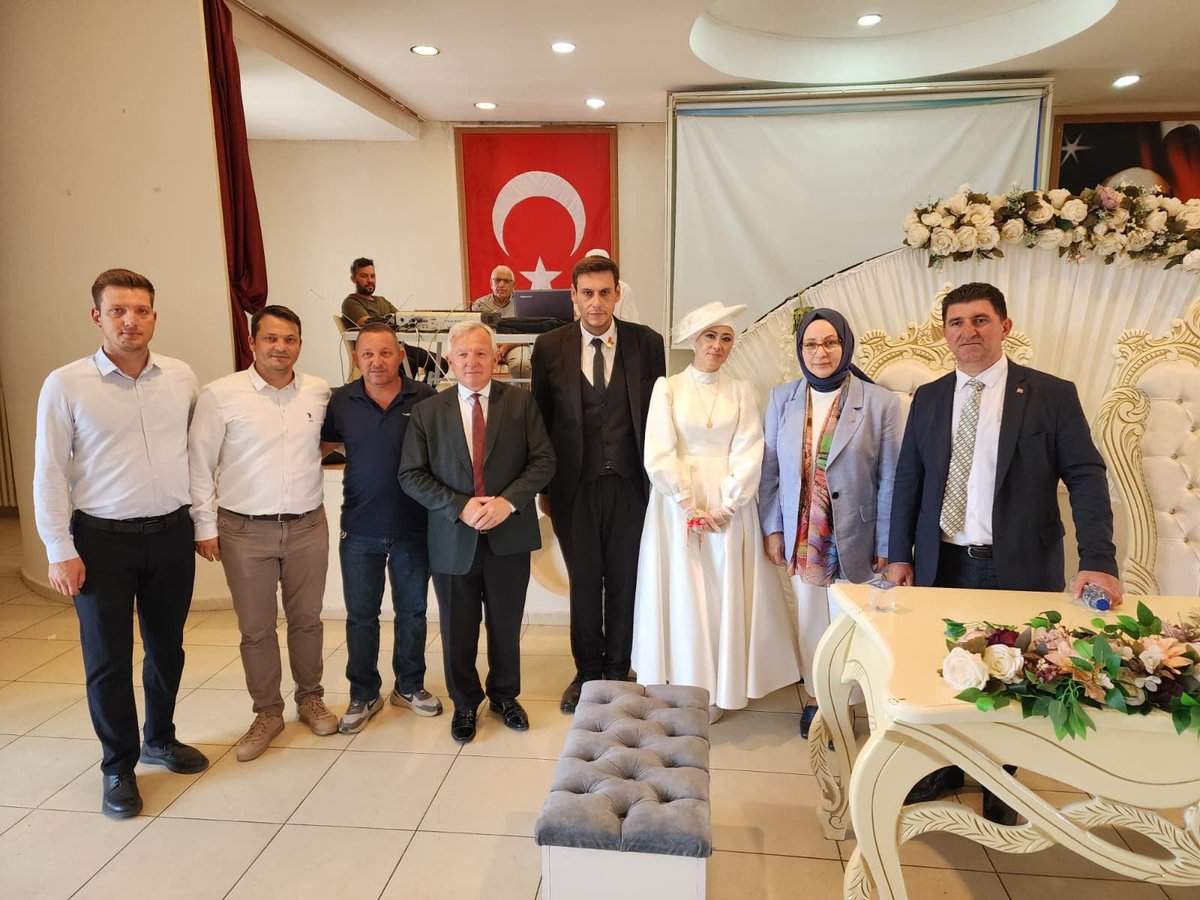 Çiğdem Koncagül (@ckoncagul) on Twitter photo 📍#İpsala
<a href="/AkPartiIpsala/">AK Parti İpsala🇹🇷</a> Başkanlarımız, Belediye Başkanımız ve teşkilatımızla birlikte, önceki dönem gençlik kollarımızda görevli İrem ve Timurlenk kardeşlerimizin nikah törenine katıldık.💍
Rabbim hayırlı, mutlu bir ömür nasip etsin. 🤲 📍#İpsala
<a href="/AkPartiIpsala/">AK Parti İpsala🇹🇷</a> Başkanlarımız, Belediye Başkanımız ve teşkilatımızla birlikte, önceki dönem gençlik kollarımızda görevli İrem ve Timurlenk kardeşlerimizin nikah törenine katıldık.💍
Rabbim hayırlı, mutlu bir ömür nasip etsin. 🤲