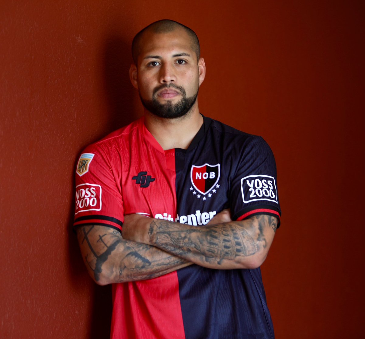 Las cosas se dicen antes de DyJ y clásico. Es un acierto poner suplentes:

1) El ejemplo Regiardo

2) Los dos antecedentes de Banega.

3) En más de una ocasión, Cuesta, Banega, Cocoliso e incluso Martino, llegaron con lo justo. 

4) Ver a Fernández, Noguera, Acuña e Iñiguez.