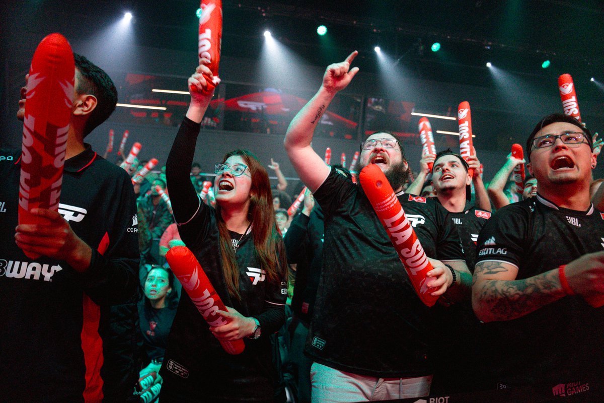 paiNGamingBR's tweet photo. PRA FAZER PRESSÃO NA LTA SUL🔥 

vamos sortear ingressos para a Arena Riot, na nossa md5 vs RED Canids, amanhã, 13h! 

pra concorrer, taca MUITO #GOpaiN e slg nas regras 👇 https://t.co/sEgbkJJ1yd