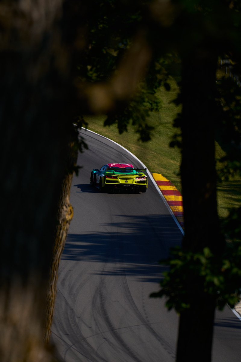 DXDTRacing's tweet image. Successful practice day at Road America yesterday. We’re back on track for Qualifying at 9:45am CT🔥🙌
#DXDT | #GTRoadAmerica