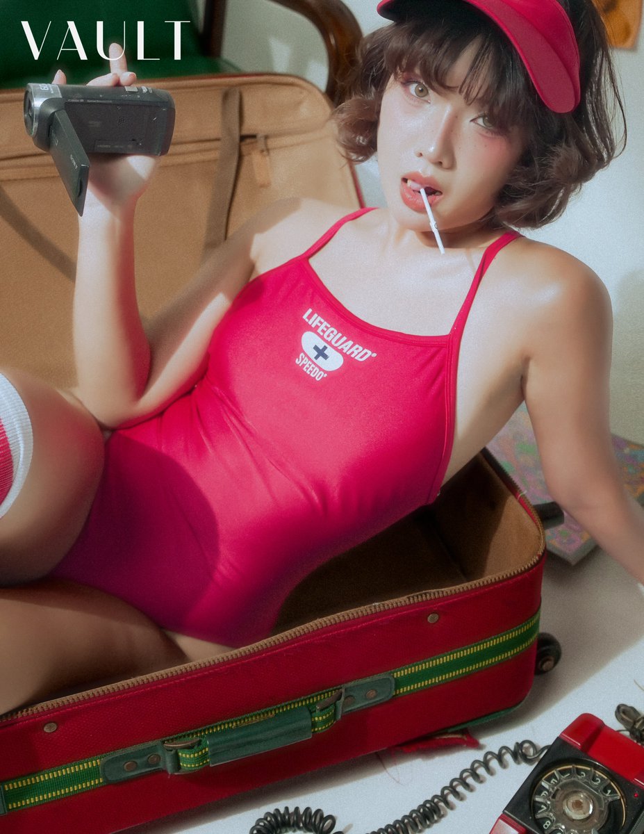 VAULT_ENTMT's tweet photo. 'LIFEGUARD ON DUTY'
อยากให้กู้ภัยหรือกู้ใจดี
Need a Rescue?
#VAULTGirl #VAULTStories
#VAULTFashion #VAULTCelebrities
#VAULTVibes #VaultExclusive #dontkeepitsecret https://t.co/0heovhGeAp
