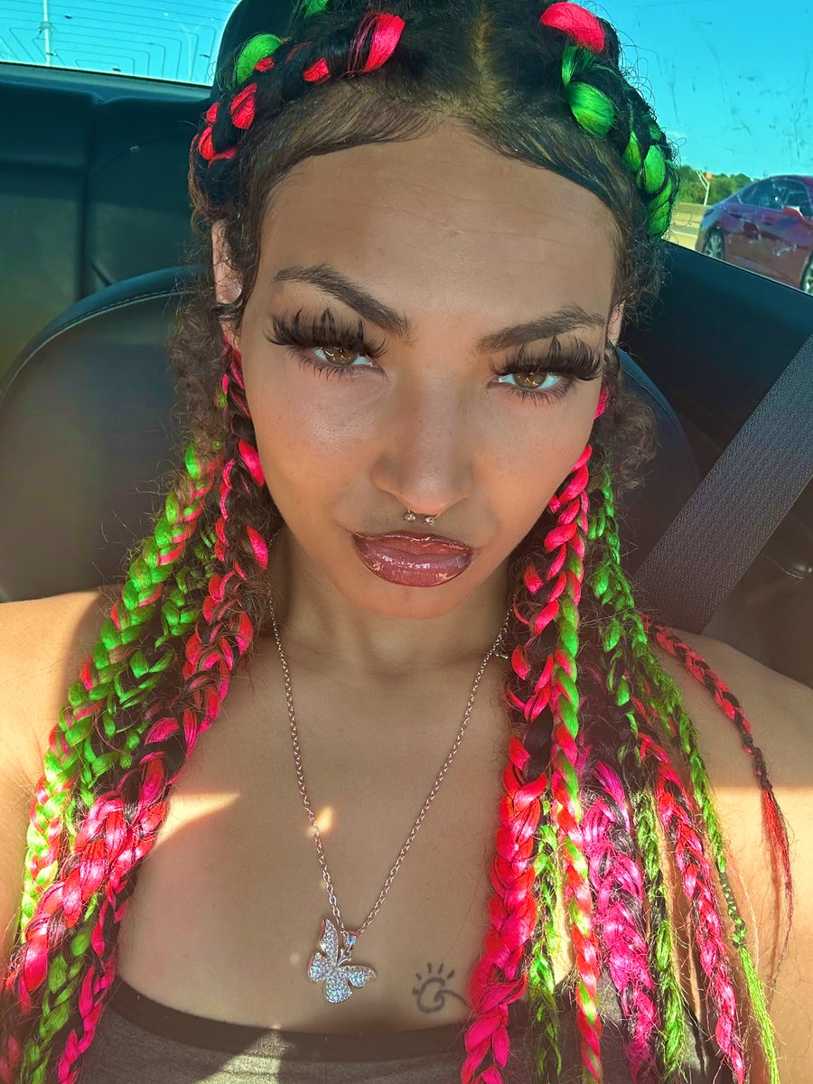 Sugarbabiluv's tweet photo. Face card never declines ! 🤑 #lightskin #onlyfans #matressactress #explore https://t.co/tl4sylx0ZN