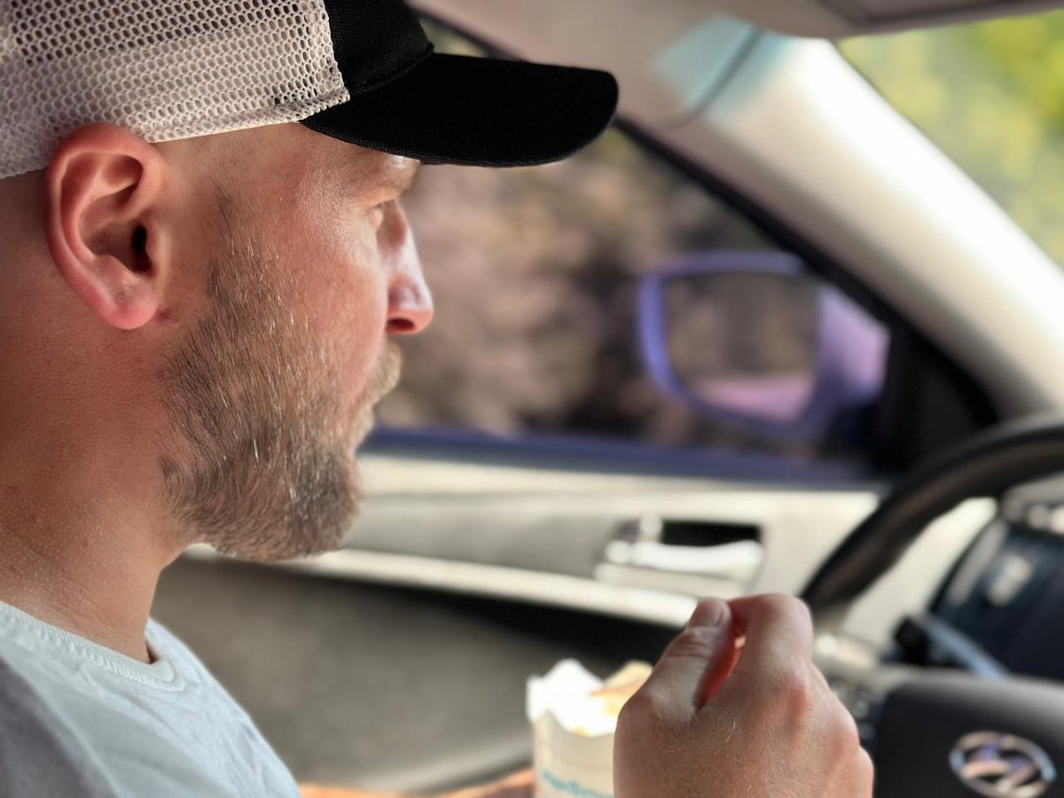 Камандір said "yes"
Дєвачкі, лєчю к вам