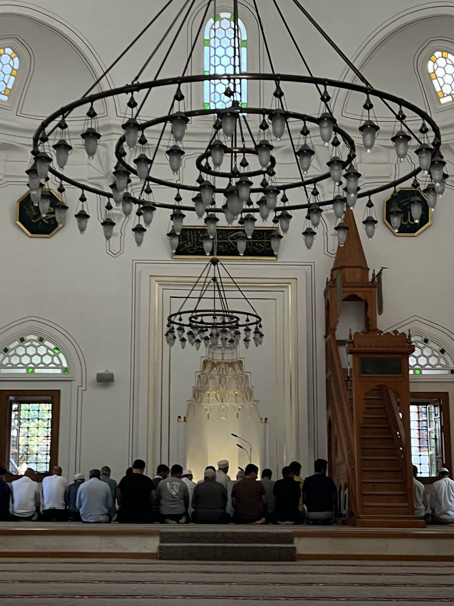 esmasulann's tweet photo. Huzur veren yerler, huzur veren kişiler, huzur veren şeyler✨ https://t.co/fdlFLnpsp2