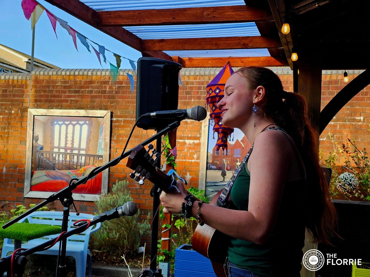 The Florrie tweet media