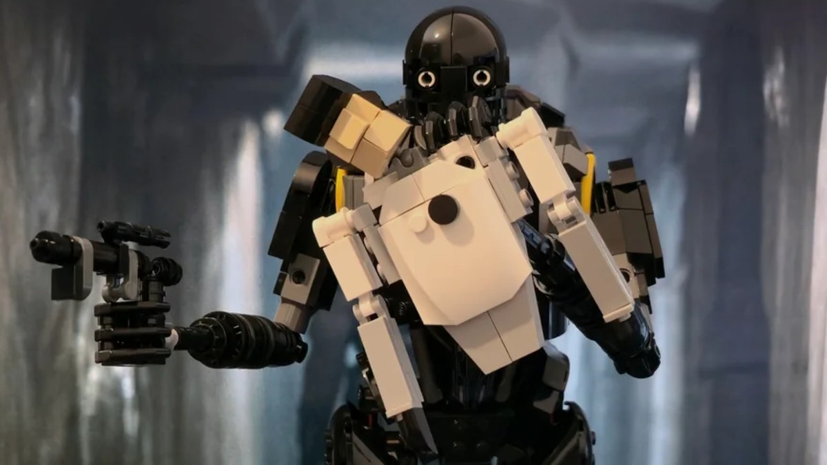 The new LEGO Star Wars 75434 K-2SO can be equipped with a morbid accessory with enough extra elements and a familiar figure design.

brickfanatics.com/morbid-accesso…

#LEGO #LEGOStarWars #LEGONews