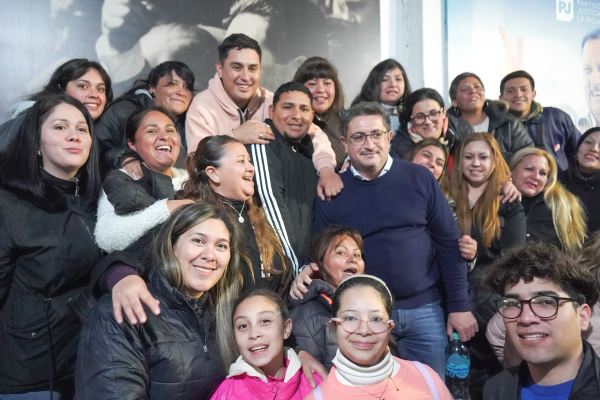 rickiherrera's tweet photo. Y un día, el Partido Justicialista se activó para poner en marcha la movilización peronista.

Nos reunimos con compañeros y compañeras de Chilecito y Famatina para motorizar la militancia y para decirles que estamos comprometidos a defender los intereses de La Rioja con sentido federal.

 ¡Vamos a trabajar juntos para hacer que nuestras voces sigan siendo escuchadas en el Congreso!