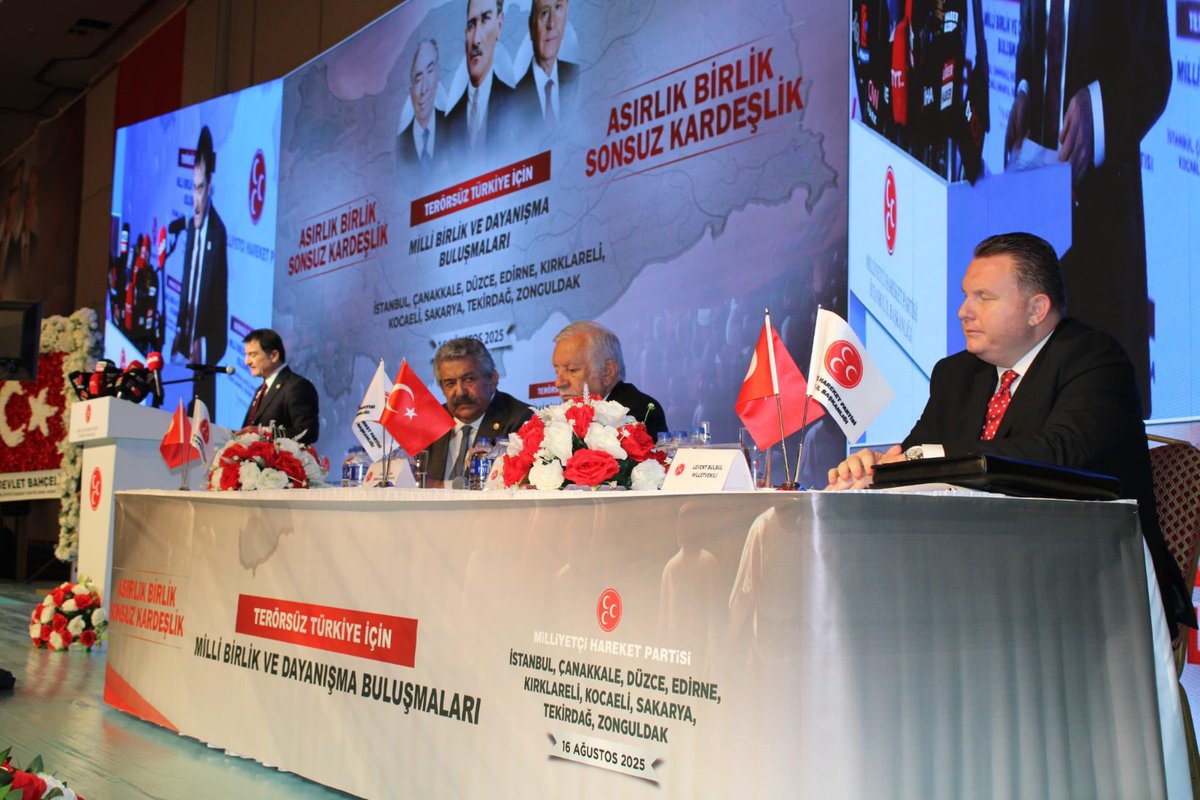 MHP_Bilgi's tweet photo. “Asırlık Birlik Sonsuz Kardeşlik, Terörsüz Türkiye, Milli Birlik ve Dayanışma Buluşmaları”

İstanbul https://t.co/JOd2JMP11i