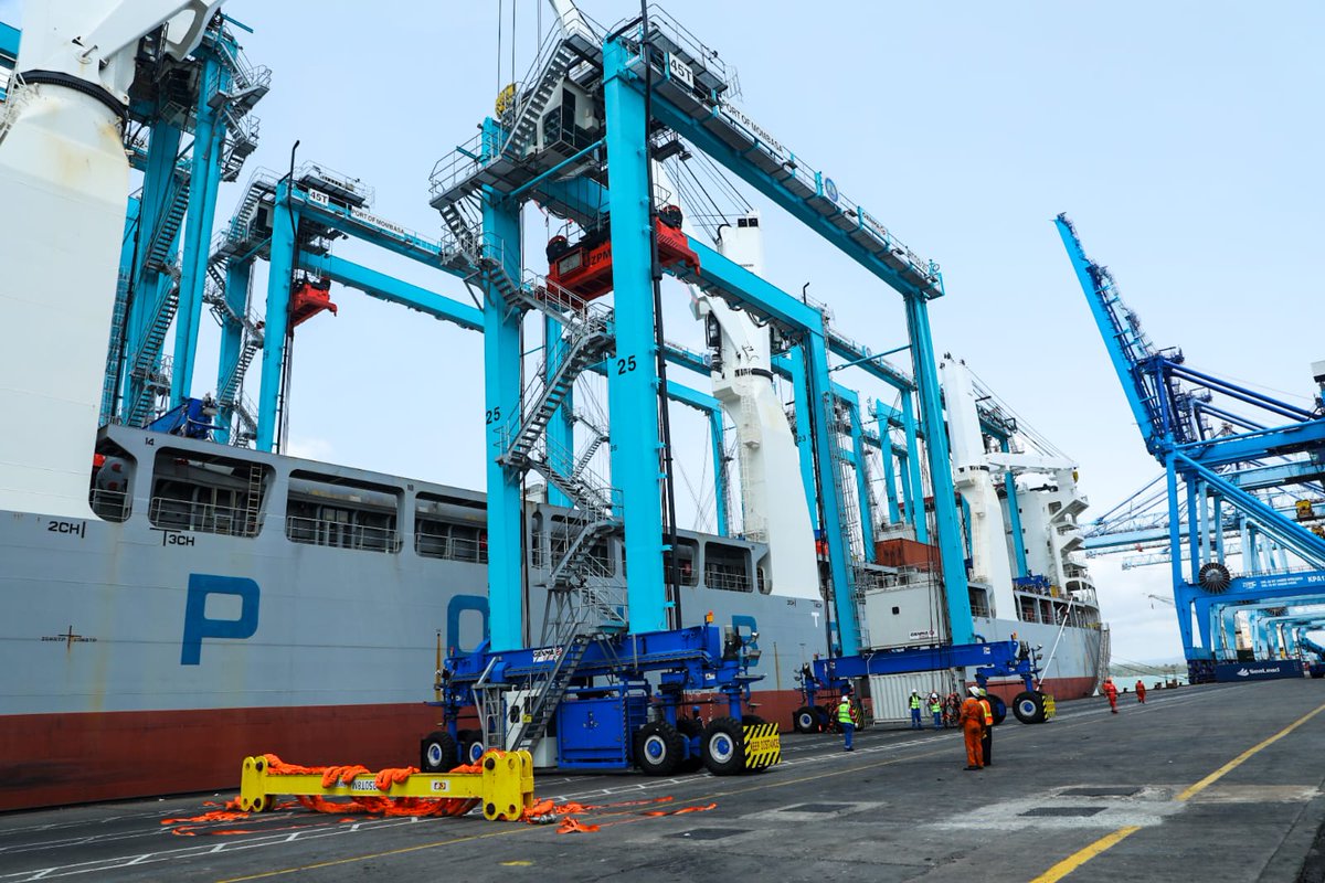 Kenya_Ports's tweet photo. In major boost in modernisation programme, the port  of Mombasa welcomed a shipment of 10 new rubber-tyred gantry (RTG) cranes early this morning delivered  aboard a specialised general cargo vessel MV YU AN that berthed at  the port.

The arrival of the cranes marks the Authority’s equipment upgrade initiative aimed at enhancing operational efficiency, reducing cargo dwell times, and improving vessel turnaround times.

Capable of lifting to 45 tonnes, the newly arrived RTGs are also fitted with hybrid engines, signalling KPA’s commitment to promoting sustainable and environmentally friendly port operations.

The RTGs, are expected to complement the existing fleet and equally boost productivity at the berths. With the new equipment upgrade, the Port of Mombasa continues to increase its performance, firmly positioning itself as a leading trade hub in the region.