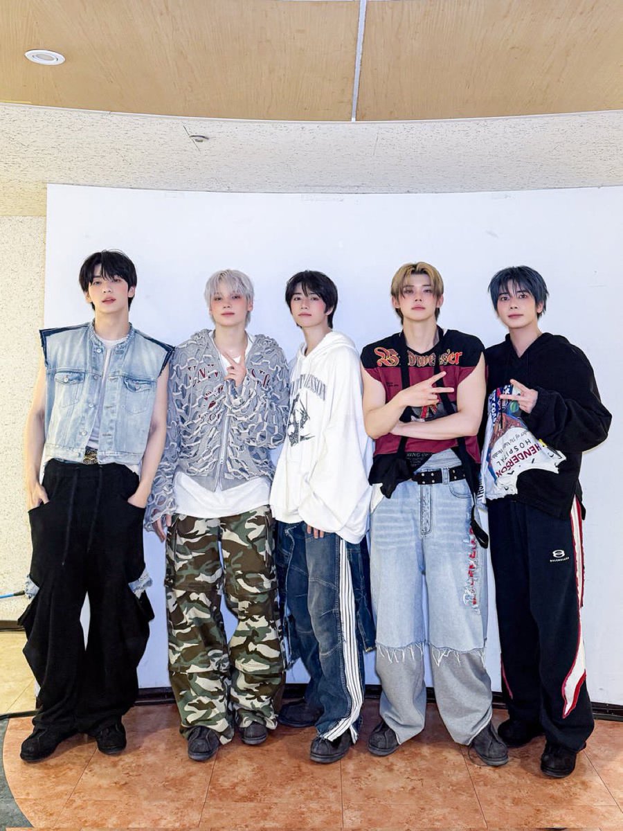 BTS💜TXT🩵🐰XZ❤️SeokJin🐹💜🩵BeomGyu🧸🩵 tweet media
