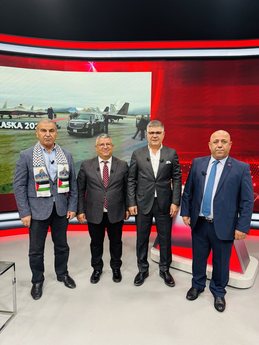 kamuransayhan's tweet photo. Biz  #Mehmetözışık #Yunusekşi ##Alituran #Akit tv deydik Kamuran Sayhan https://t.co/k1dl17Wlhj