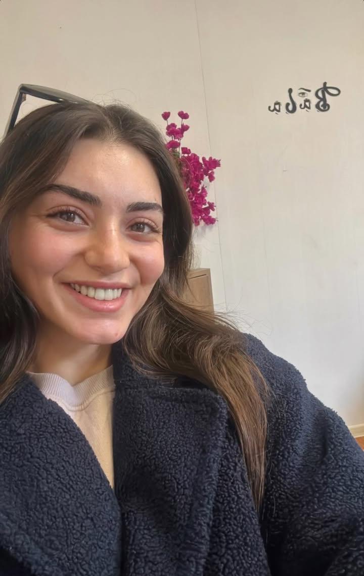 suzestful's tweet photo. #özgetörer's smile https://t.co/9lYoeCQsWx