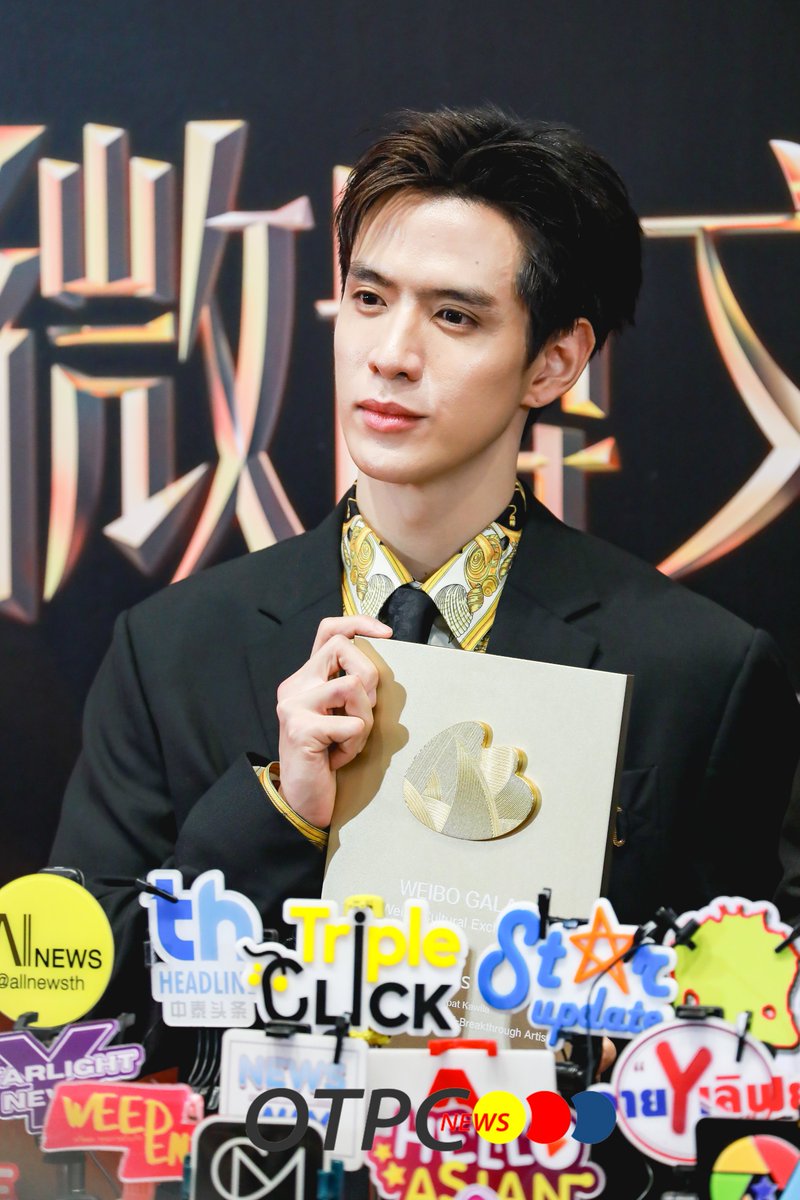 otpc_story's tweet photo. "ฟิล์ม ธนภัทร" คว้ารางวัล "Most Self-Breakthrough Artist" ในงาน Weibo Cultural Exchange Night 2025

WEIBO GALA X FILM

#FilmThanapat #ฟิล์มธนภัทร
#WeiboCulturalExchangeNight2025
#WeiboGala2025 https://t.co/F6jVdElcX7