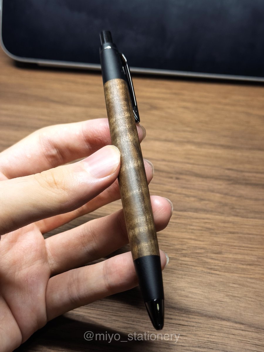 野原工芸 トルコウォールナット 届いて1ヶ月。縮がよりはっきり出てき