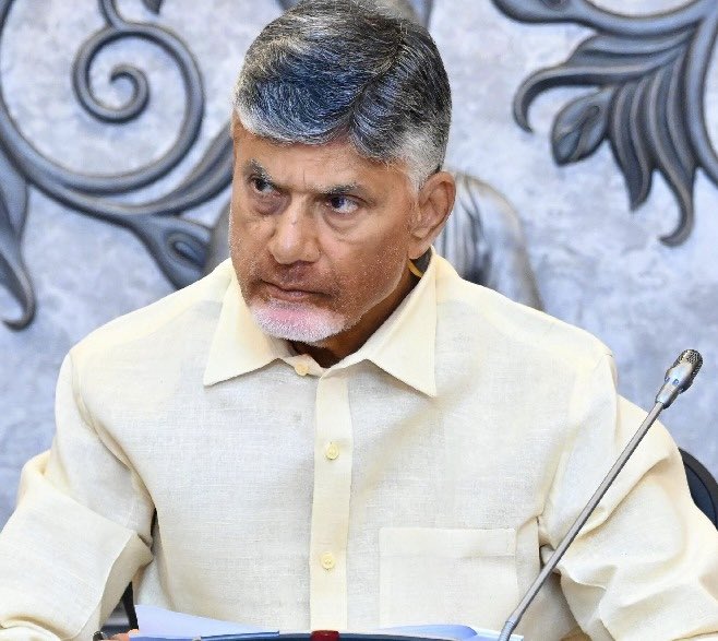 ఫ్రీ బస్సు పథకానికి చంద్రబాబు ఖర్చు చేయబోయేది ఐదేళ్లలో 8 వేల కోట్లు. 

వైయస్ఆర్ చేయూత ద్వారా మహిళలకు జగన్ ఐదేళ్లలో 19 వేల కోట్లు ఖర్చు చేశారు. 

వైయస్ఆర్ ఆసరా ద్వారా 27 వేల కోట్లు డ్వాక్రా రుణాలు మాఫీ చేశారు. 

జగన్ అదనంగా మహిళల పేరు మీద లక్ష కోట్లు ఇళ్ల పథకానికి ఖర్చు పెట్టారు.