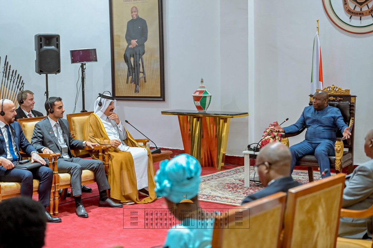 Ntare Rushatsi House (@ntarehouse) on Twitter photo SE <a href="/GeneralNeva/">SE Evariste Ndayishimiye</a> vient de recevoir en audience, au palais de Kiriri, une forte délégation du Group Al Mansour Holding conduite par le Prince Son Altesse Sheikh Mansour Bin Jabor Bin Jassim Al Thani, venu manifester l’engagement du Qatar d’investir au Burundi, terre d’opportunités SE <a href="/GeneralNeva/">SE Evariste Ndayishimiye</a> vient de recevoir en audience, au palais de Kiriri, une forte délégation du Group Al Mansour Holding conduite par le Prince Son Altesse Sheikh Mansour Bin Jabor Bin Jassim Al Thani, venu manifester l’engagement du Qatar d’investir au Burundi, terre d’opportunités