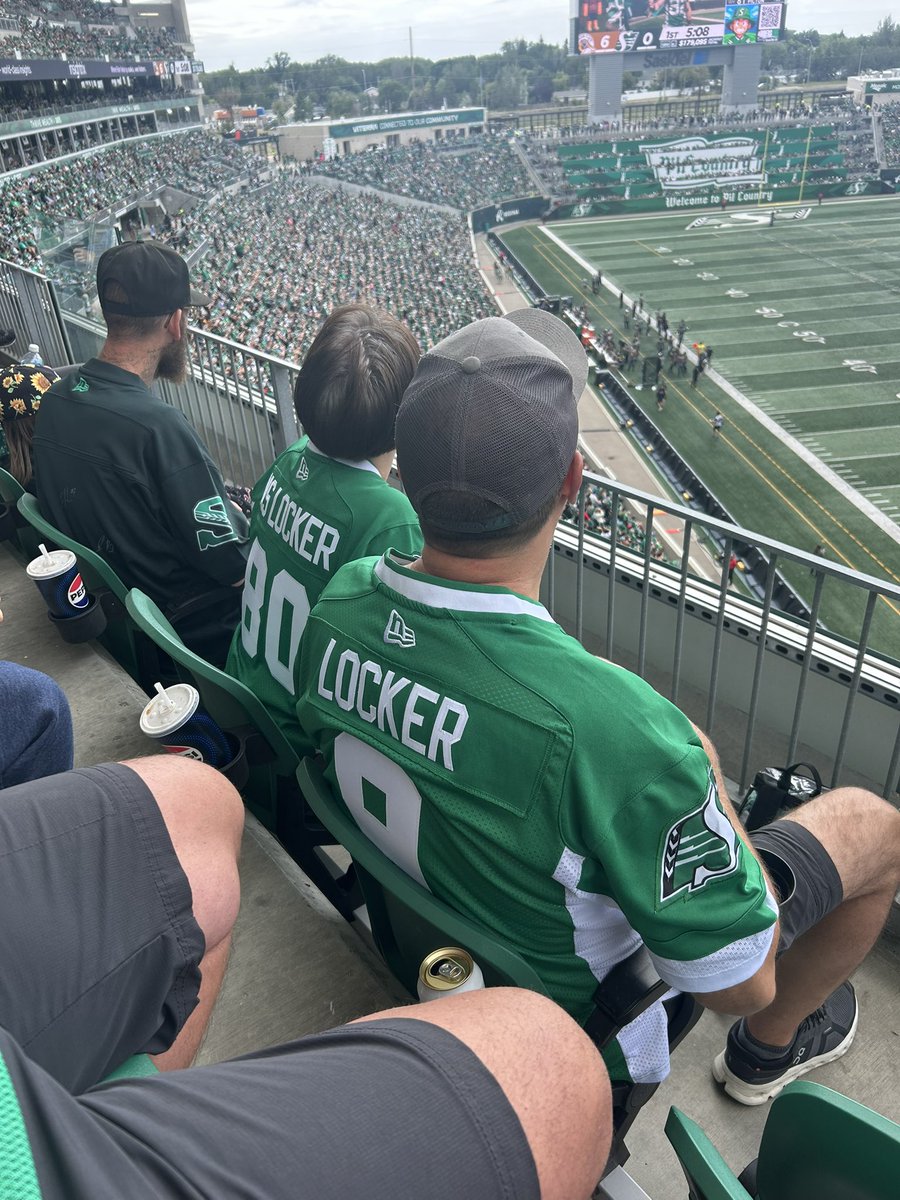 Brad from Cochin in the house!!  Pumped to be in celebrity territory <a href="/CKOMNews/">650 CKOM</a> <a href="/GreenZoneSK/">The Green Zone</a> <a href="/jamienye/">Jamie Nye</a>