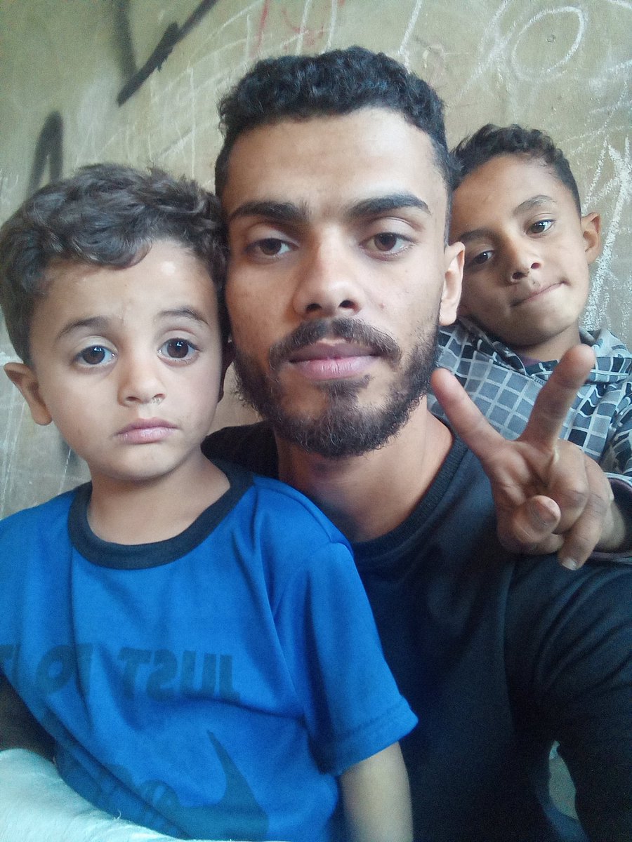 Ahmed668231's tweet photo. NO WORK NO MONEY NO FOOD 
NO WORK NO MONEY NO FOOD 
NO WORK NO MONEY NO FOOD 
NO WORK NO MONEY NO FOOD
NO WORK NO MONEY NO FOOD 
https://t.co/gpGtpqiaKL
We have no choice but to ask for your help. 
If you’re scrolling, PLEASE leave a dot. https://t.co/L4irdu8yqy