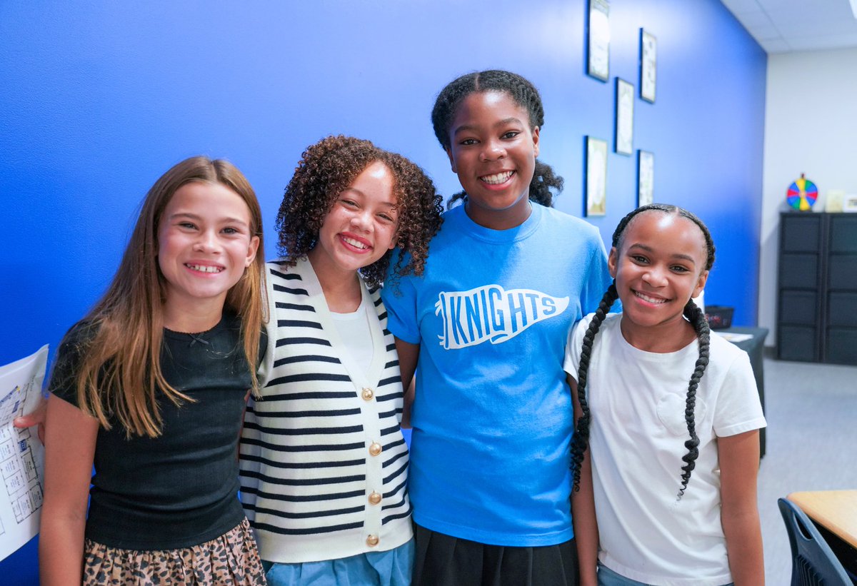 charchristiannc's tweet photo. It was fantastic to see students and families back on campus for our annual Back to School Kick Off! ππ€ A warm welcome to our new families β weβre thrilled to have you join Knights Nation! Excited for the first days of school next week... #ccsKnights #backtoschoolcountdown https://t.co/qArvpVcbX4
