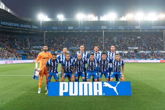 🏟️ ¡Comenzó en Vitoria!
💥 ALAVÉS 0 - 0 LEVANTE
➡️ J1 #LaLiga
#AlavésLevante

📻 COPE | Cope.es | APP

🎙️ <a href="/DaniBlanquez_/">Dani Blánquez</a> 
🎧 <a href="/Arrillaga/">Roberto Arrillaga</a> 

🎺 <a href="/pedritonumeros/">Pedro Martin</a>