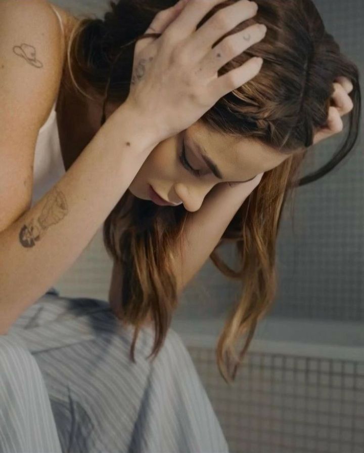 conorlepd's tweet photo. @TiniStoessel Porfa te lo pidoooo necesitamos la serie en Francia 😭😭😭😭 https://t.co/q6FVlmHEmx