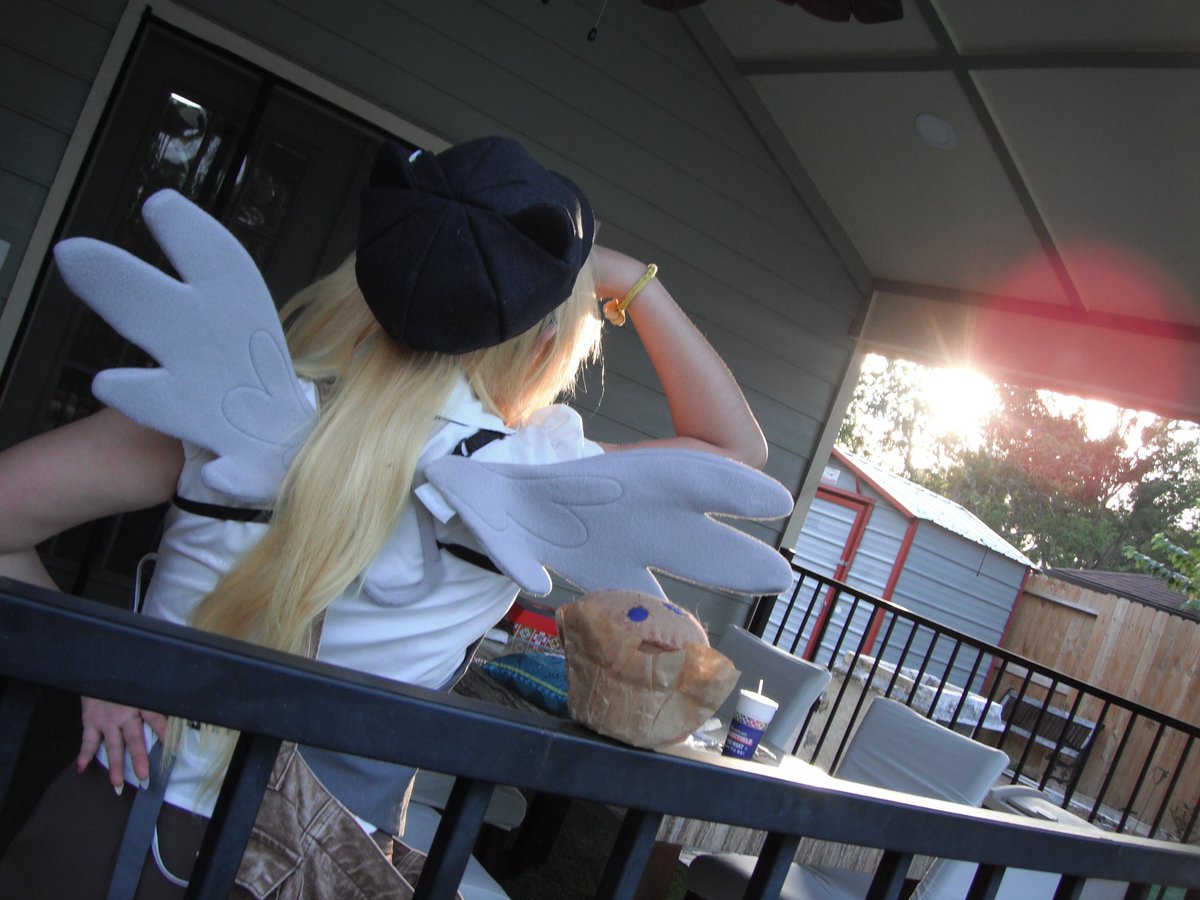 clovibun's tweet image. these are weeeeeks old but i cosplayed derpy :D #derpyhooves #mlpderpy #mlpcosplay