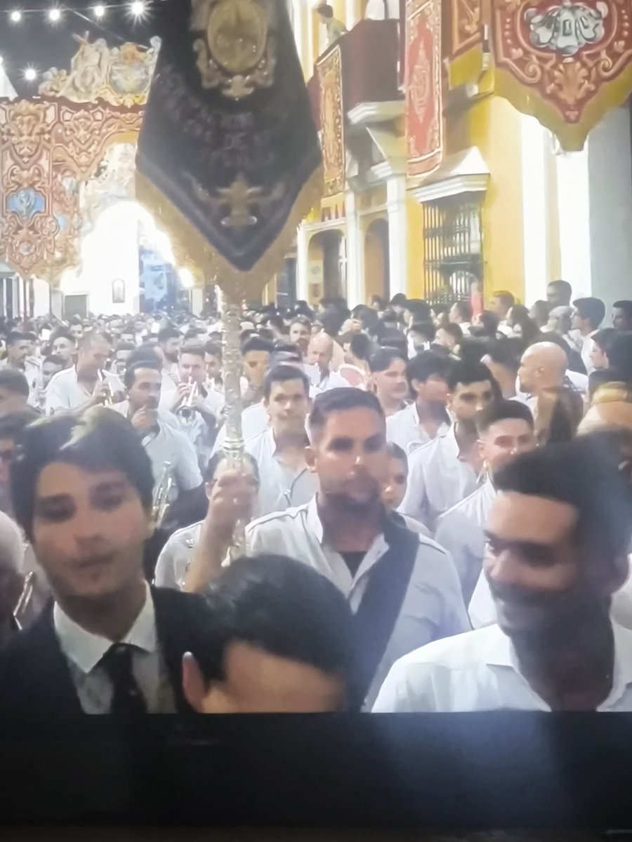 Gaalindo92's tweet photo. @IsaiasJe @BonoBorrero Cuantas cosas te dijo hay la virgen... Si !! https://t.co/QZBvxIWvLw