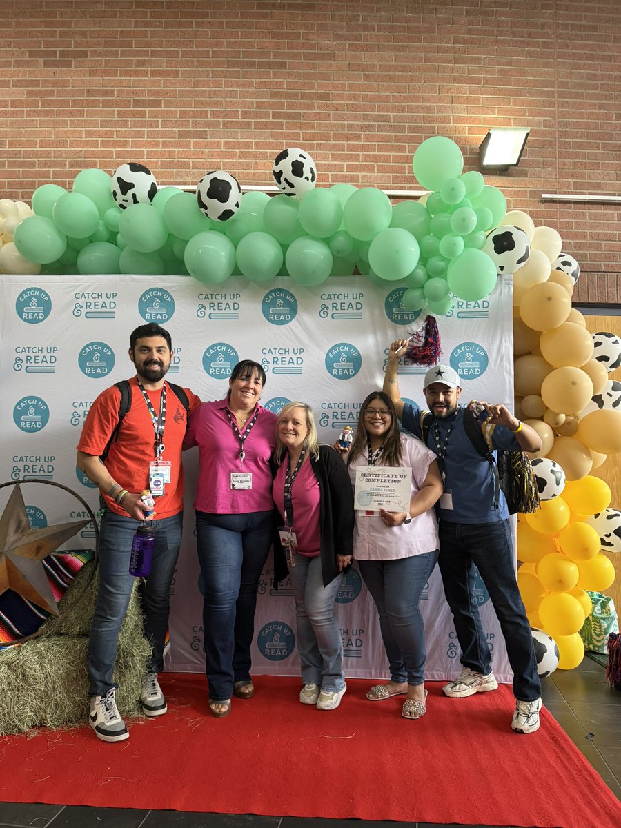 📚🤠 Big shoutout to our Marcus teachers who spent their Saturday “saddling up” for training with Catch Up &amp; Read! Your dedication to growing as educators makes all the difference for our students. #SaddleUp <a href="/CatchUpAndRead/">Catch Up & Read</a> <a href="/KarminHernandez/">Karmin</a> <a href="/monicgars/">Monica Garcia</a> <a href="/MLA_Mustangs/">MarcusLeadershipAcademy</a> <a href="/wtwhitevt/">W.T. White Vertical Team</a>