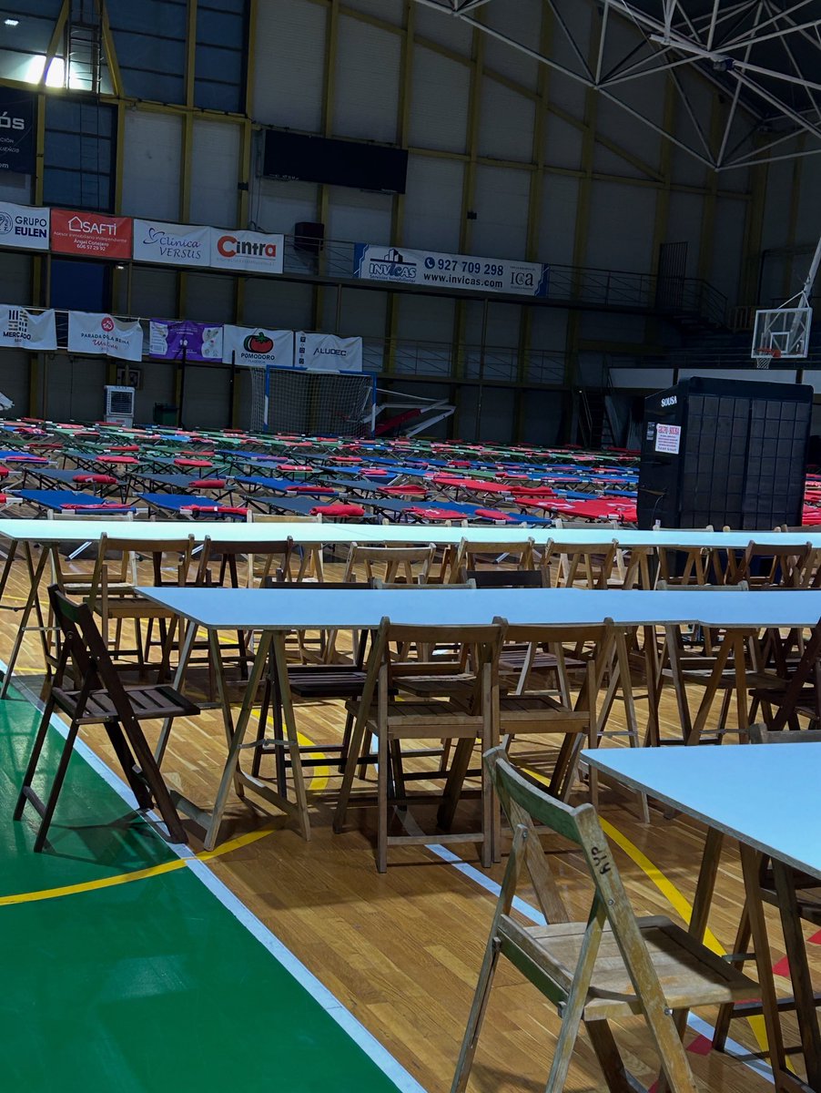#IFJarilla  evacuación El Rebollar. Todo preparado en el Pabellón de la Ciudad Deportiva de #Plasencia para recibir a los vecinos
