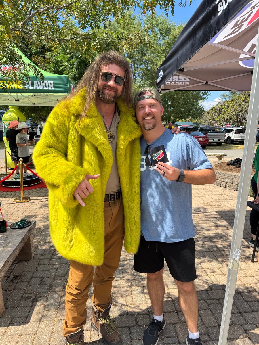 Jake Flatley (@jakeflatley) on Twitter photo Never know who you might run into at the State Fair of WV! The Mountain Dude!
<a href="/MountainDew/">Mountain Dew®</a> #DoTheDew Never know who you might run into at the State Fair of WV! The Mountain Dude!
<a href="/MountainDew/">Mountain Dew®</a> #DoTheDew