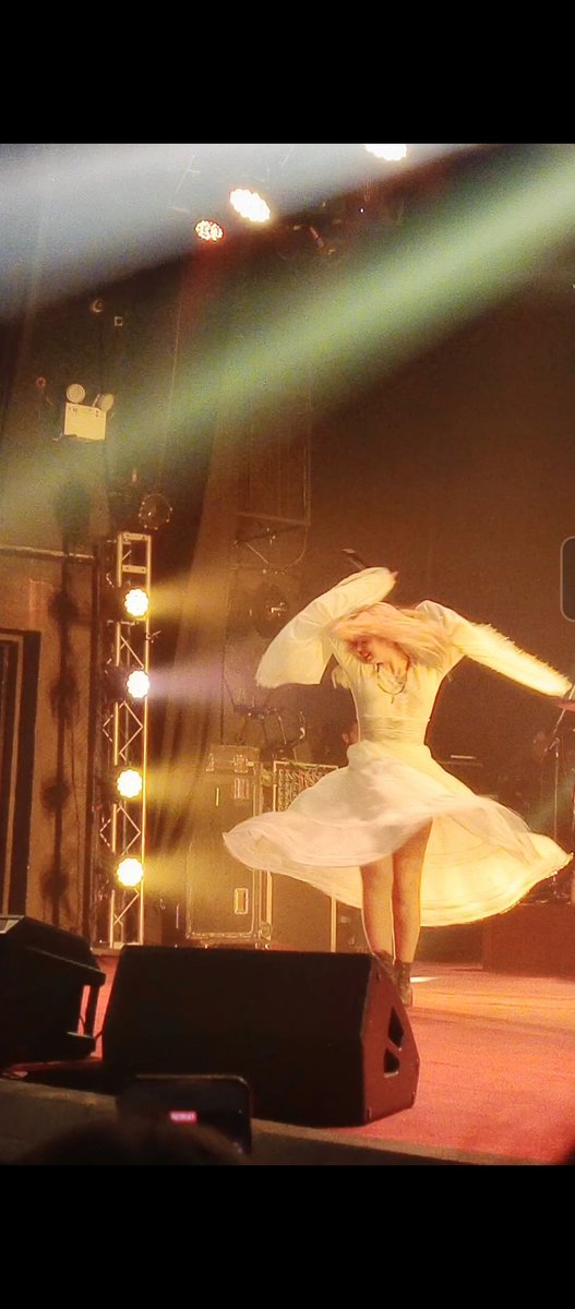 Cecilia_Azcona's tweet photo. @blairbladdee Gracias por tremendo show @blairbladdee. Te amo ❤️ https://t.co/qjEv2zitBT