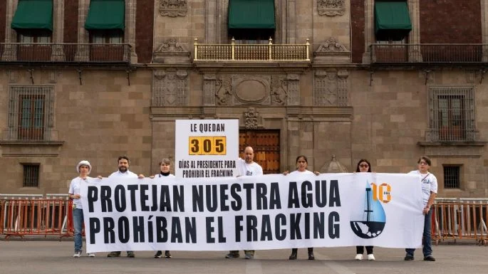 Fundar (@fundarmexico) on Twitter photo La política energética del gobierno ignora las peticiones de organismos internacionales como la Agencia Internacional de Energía y la <a href="/ONU_es/">Naciones Unidas</a>, que han urgido a dejar atrás los combustibles fósiles para evitar un colapso climático: f.mtr.cool/vhtezzzfel La política energética del gobierno ignora las peticiones de organismos internacionales como la Agencia Internacional de Energía y la <a href="/ONU_es/">Naciones Unidas</a>, que han urgido a dejar atrás los combustibles fósiles para evitar un colapso climático: f.mtr.cool/vhtezzzfel