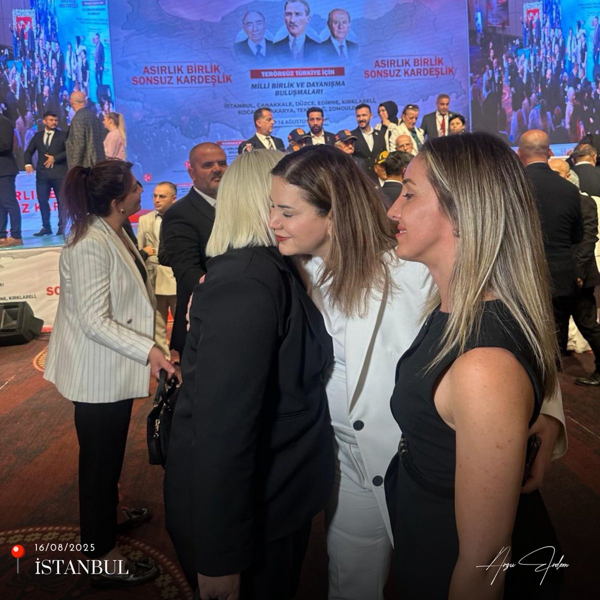 📍İstanbul’da Büyük Buluşma

“Asırlık Birlik Sonsuz Kardeşlik,Terörsüz Türkiye, Milli Birlik ve Dayanışma Buluşmaları”

Silivri teşkilatımızdan Seda ve Sevda Konakçı kardeşlerimizle bir aradayız..