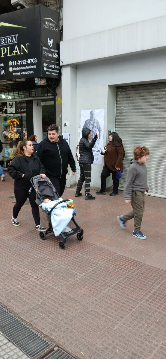 P26jcapital's tweet photo. El Peronismo 26 de julio conmemora el paso a la inmortalidad del compañero Cacho Scarpati ocurrido el 16 de agosto de 2008.
Los y las compañeras #CABA no fuimos la excepción y realizamos una pegatina en el barrio de #Boedo
CACHO SCARPATI ¡Con tu ejemplo a la victoria! https://t.co/eVj3nADW29