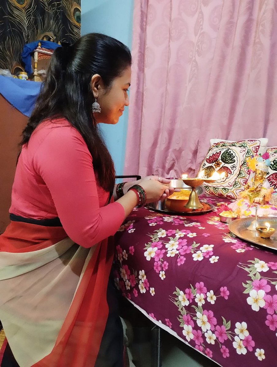 dipannitacm's tweet photo. आज मैंने अपने घर पर ही श्रद्धा और भक्ति भाव से श्री कृष्ण जन्माष्टमी का व्रत और पूजन किया।

प्रिय गोविंदा की कृपा से सभी का जीवन शांतिपूर्ण और आनंदमय हो।
🌿🙏🏻 जय नंदलाल🙏🏻🌿
🙏🏻🪔 जय श्री कृष्ण 🪔🙏🏻 https://t.co/csh8AEWYm5