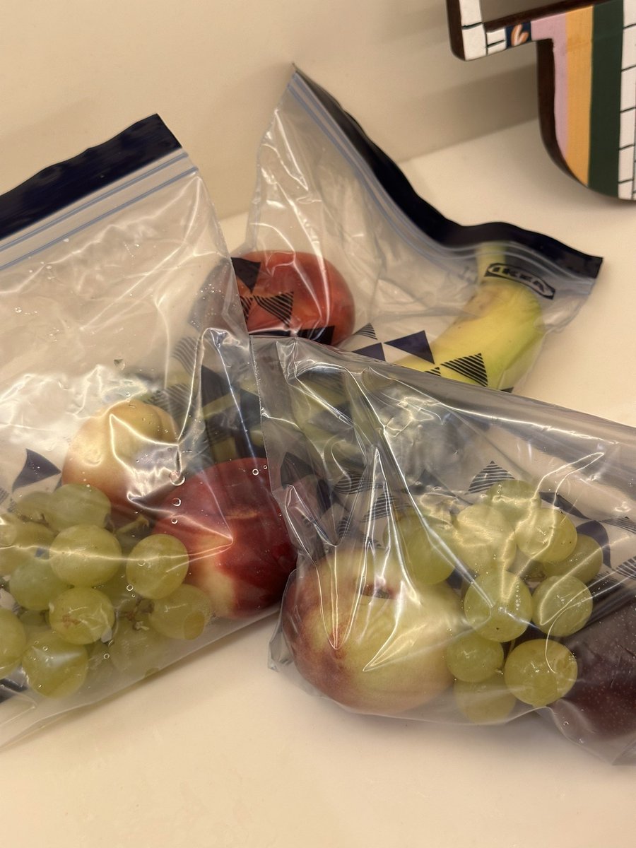 + مهام السبت
تجهيز حصتنا اليومية من الخضروات والفواكة 👆🏻