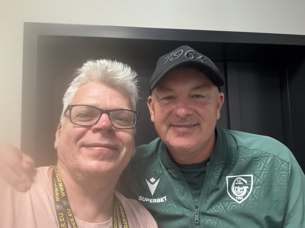 Świetny mecz GieKSy! Brawo🙂 Gdybym miał strawestować młodopolskiego poetę, stwierdziłbym, że Rafał Górak osiągnął „stan, w którym istność pogrąża się w koncentracji”🙂