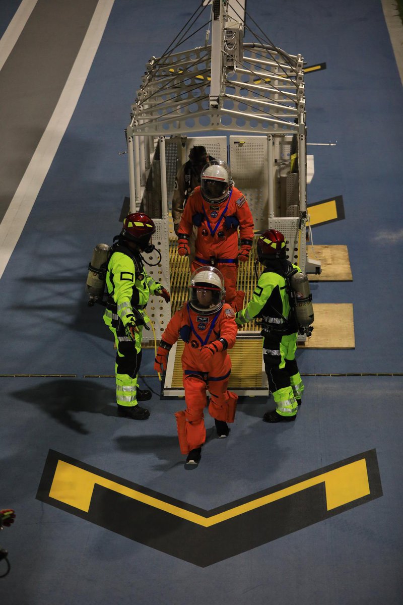 johnallanmoody's tweet image. Going through the numbers before a lunar launch.

top left to right, @NASA astronauts Victor Glover, Artemis II pilot; Reid Wiseman, Artemis II commander; CSA (Canadian Space Agency) astronaut Jeremy Hansen, Artemis II mission specialist &amp;amp; NASA astronaut Christina Koch,

#pjsf
