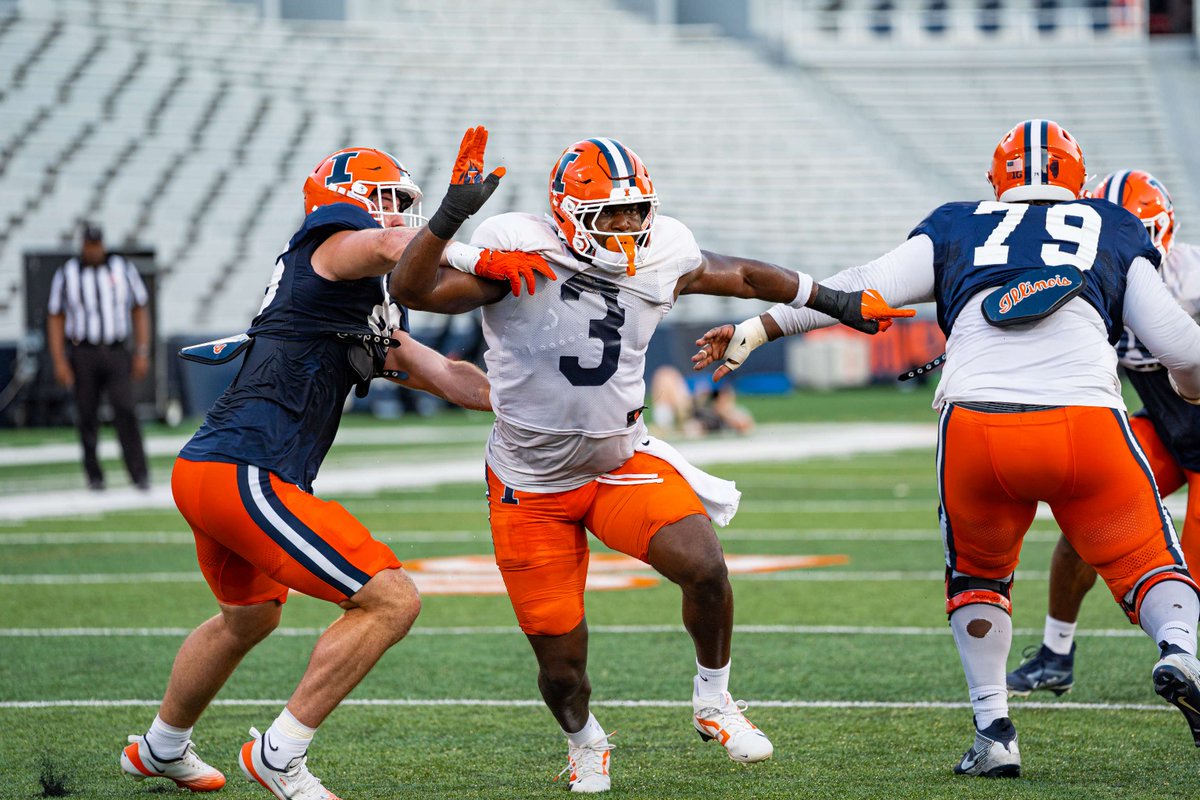 Illinois Football tweet media