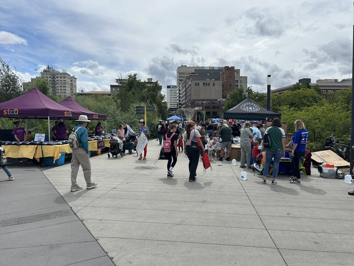Alexandra Coenjaerts KXLY (@alex_coenjaerts) on Twitter photo Riverfront Park is packed for the 31st annual Unity in the Community event!
The event has 150 booths offering everything from educational resources on different cultures to school supplies.
<a href="/kxly4news/">4 News Now</a> Riverfront Park is packed for the 31st annual Unity in the Community event!
The event has 150 booths offering everything from educational resources on different cultures to school supplies.
<a href="/kxly4news/">4 News Now</a>