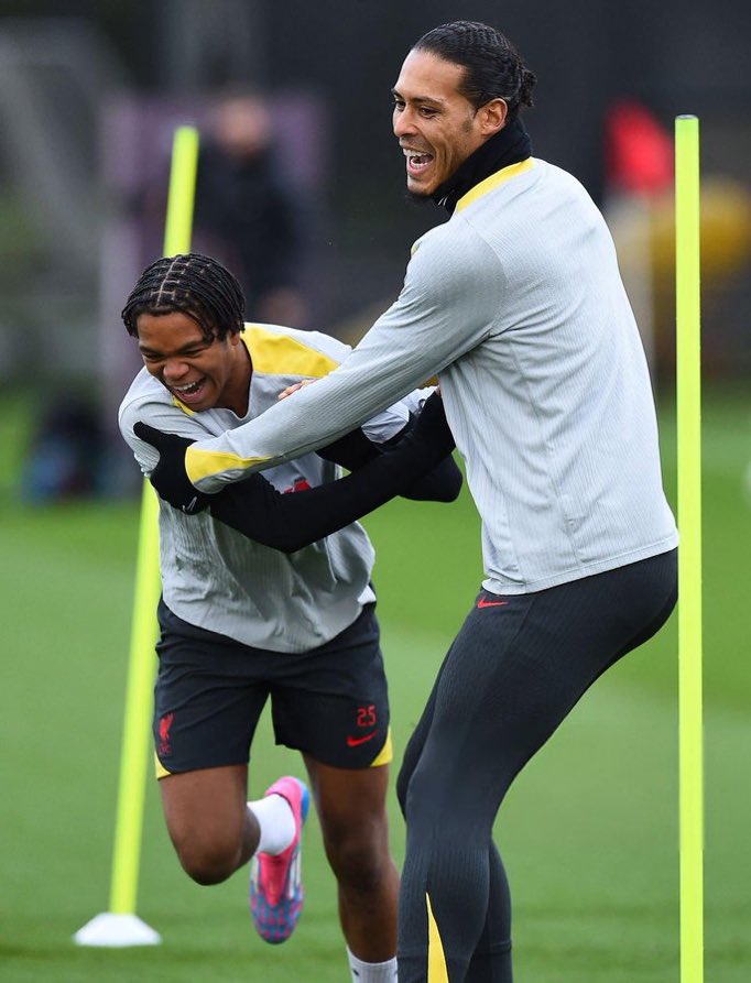 Van Dijk on Rio Ngumoha: 

“He’s brave, quick, raw, obviously like 16 years old. I think he turns 17 soon… we want him to develop and stay fit and learn from the best and be playing on the highest level and hopefully he can be important for this club.”

[<a href="/MenInBlazers/">Men in Blazers</a>]