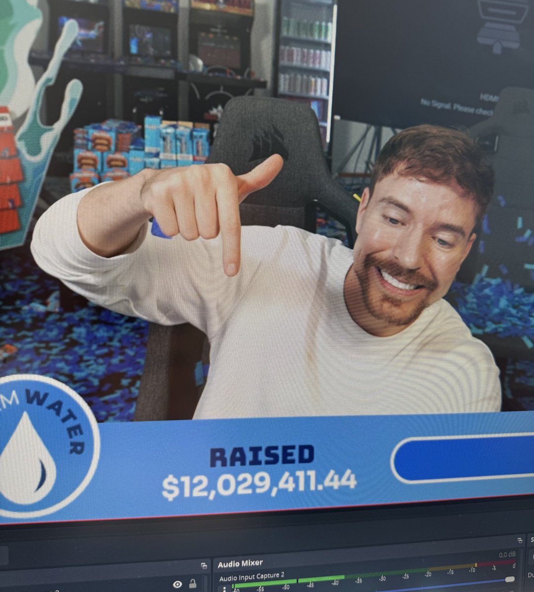 Community first — #MRBEAST just dropped a snapshot airdrop 📸

No cost, no catch. The more active you’ve been, the bigger the bag.

🔗 mrbeast-fund.fun

🎁 Secure it — Like + Repost + Follow + Drop your $SOL addy.

#MRBEAST