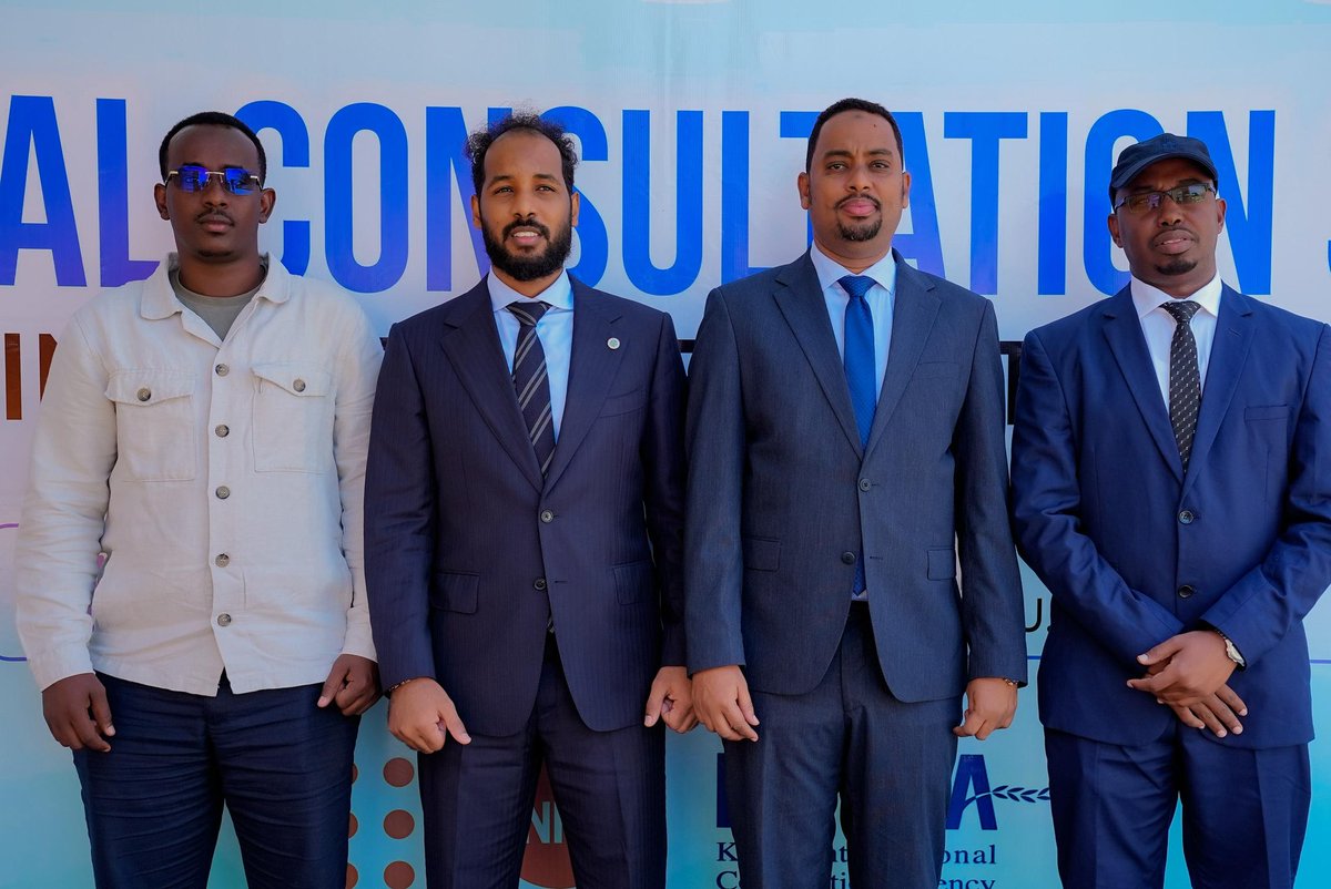 MoysFGS's tweet photo. The Ministry of Youth &amp; Sports hosted the National Consultation Summit with FMS Ministers to discuss the National Transformation Plan, Youth Policy, YPS Action Plan &amp; youth role in civic engagement. Together, we put Somali youth at the center of development &amp; peace. https://t.co/ytsTYTWryl
