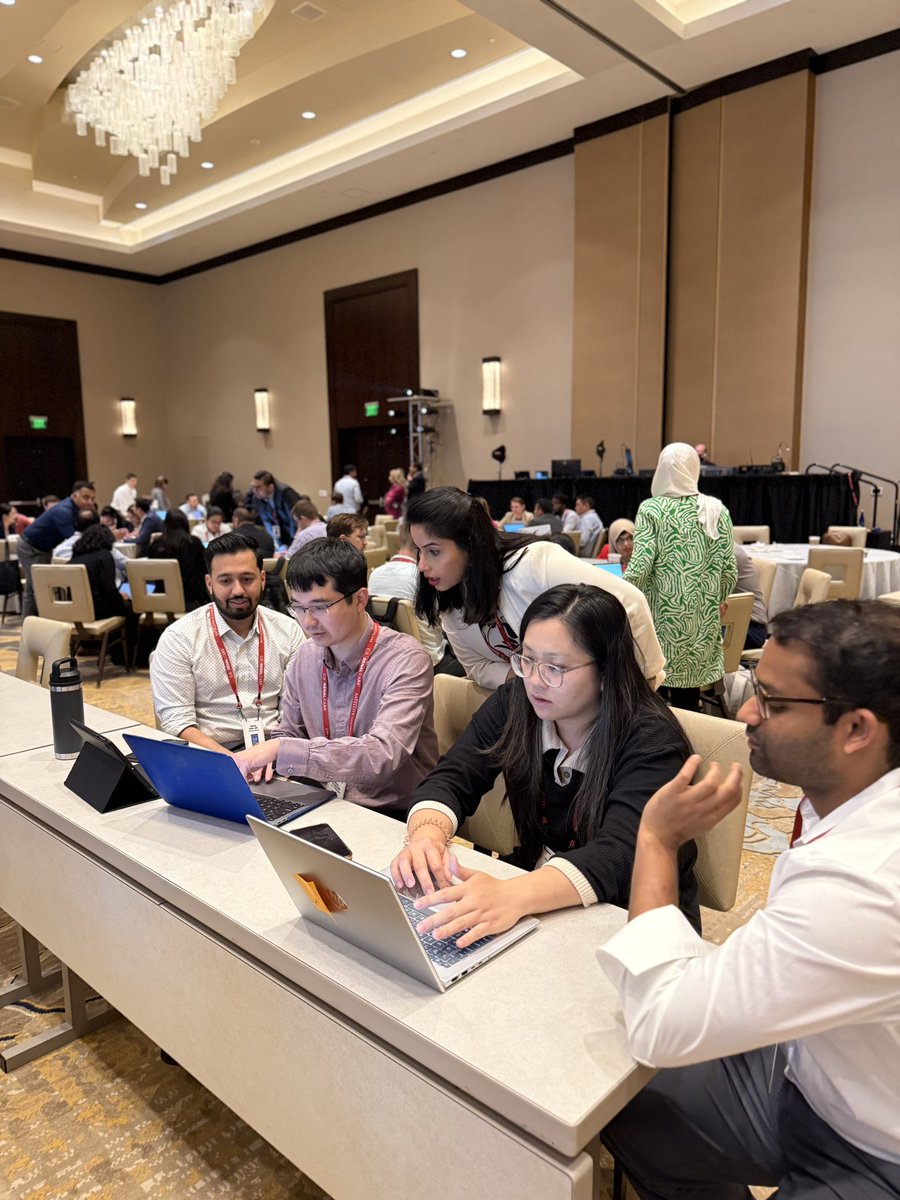 The final day is here—and so is Shark Tank! 🦈 Fierce teams, bold ideas, and nephrology practice plans coming to life 🚀. #NBLU2025 #NBLU10years