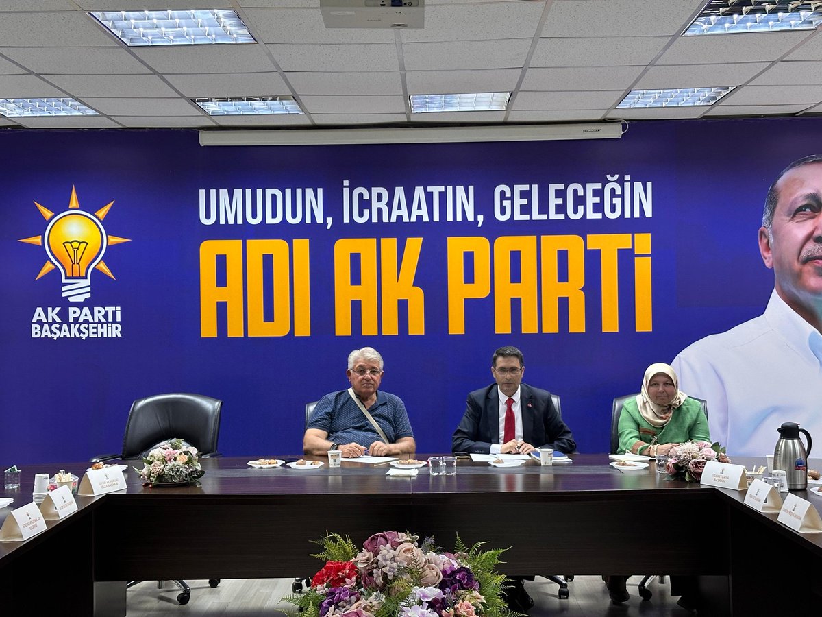 Başakşehir EKM aylık toplantımızı yaptık hayırlara vesile olsun inşallah #DurmakYokYolaDevam