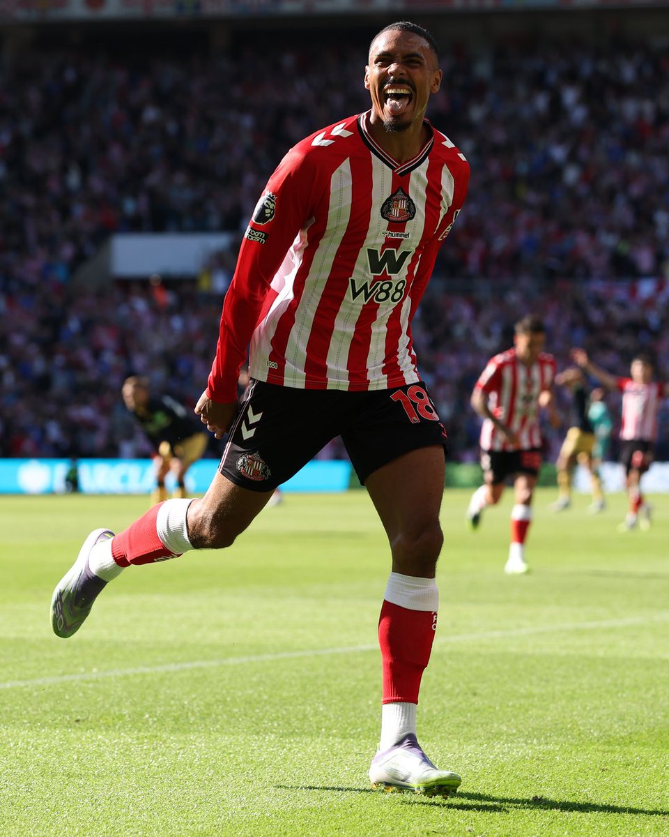 Wilson Isidor becomes Sunderland's third goalscorer today 🐈‍⬛

How's that for a Premier League return, <a href="/SunderlandAFC/">Sunderland AFC</a> fans?